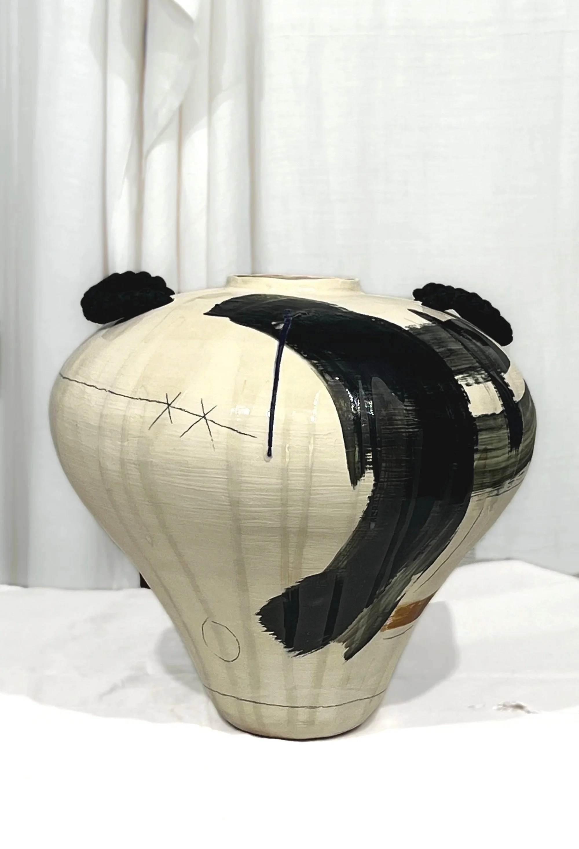 handmade+ceramic+vase%2C+croix%2C+reconsider+by+carole+touati.jpg