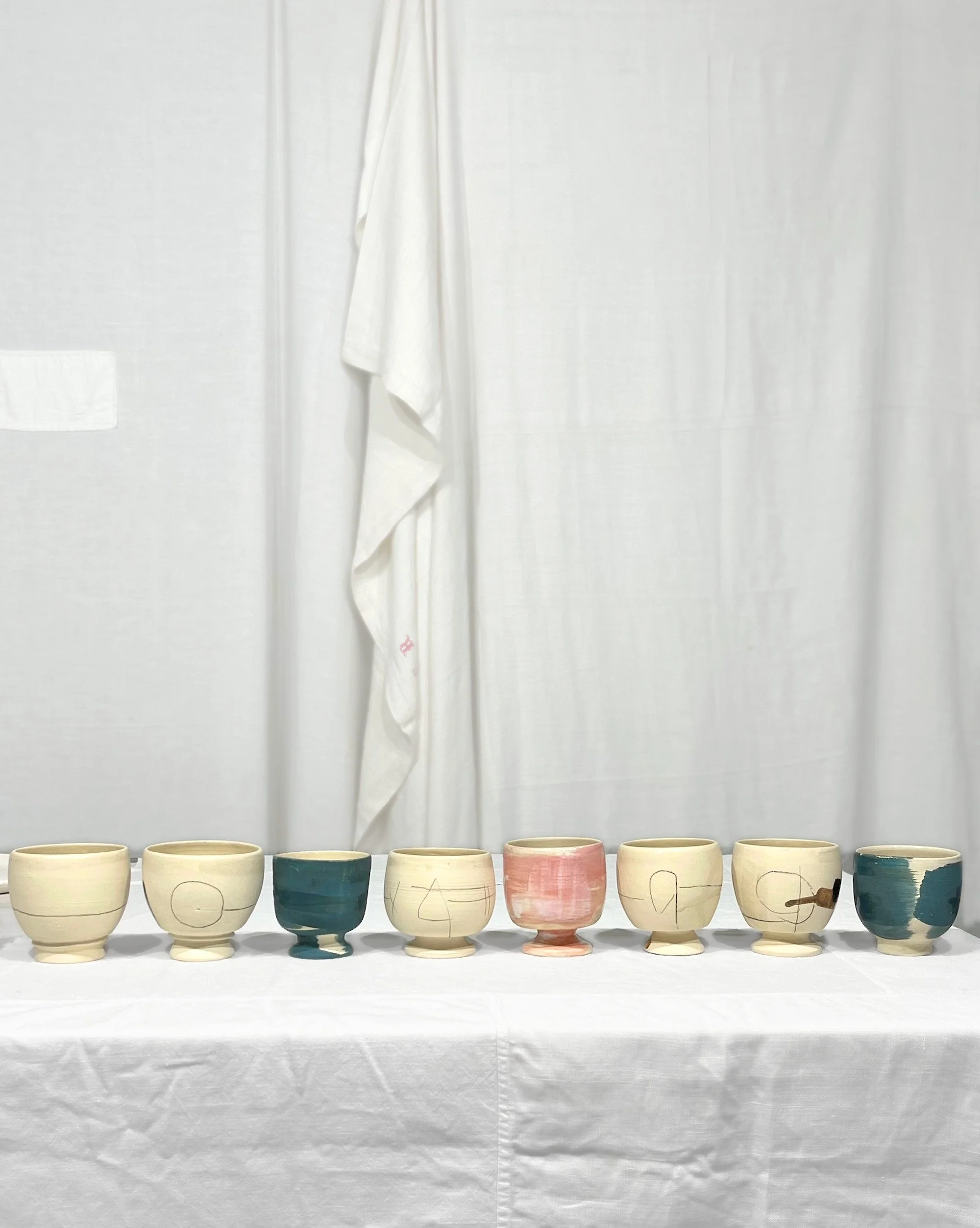 serie de gobelets en ceramique reconsider carole touati recto.jpg