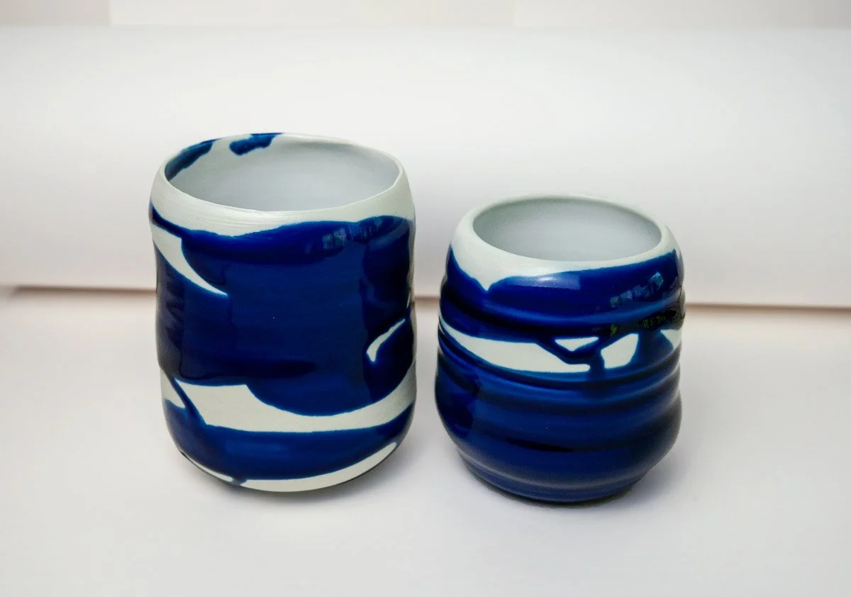 Blue-on-white-porcelaine-vases-Reconsider-a.jpg