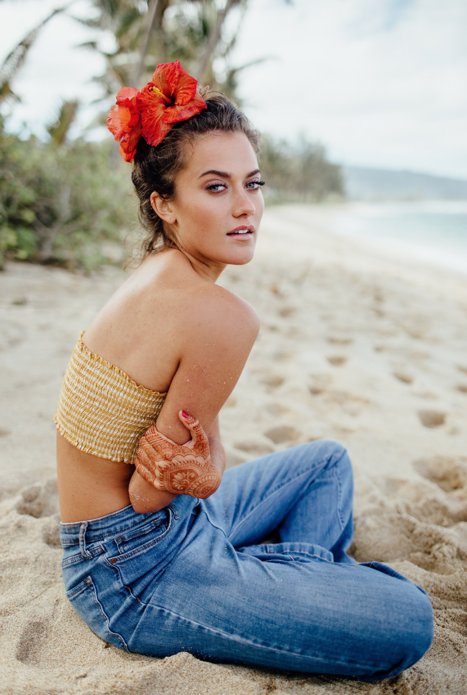 HANNAH WERNER HAWAII MODEL 4.png