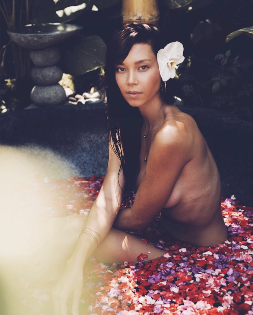 COURTNEY ARDNT HAWAII MODEL 4.png