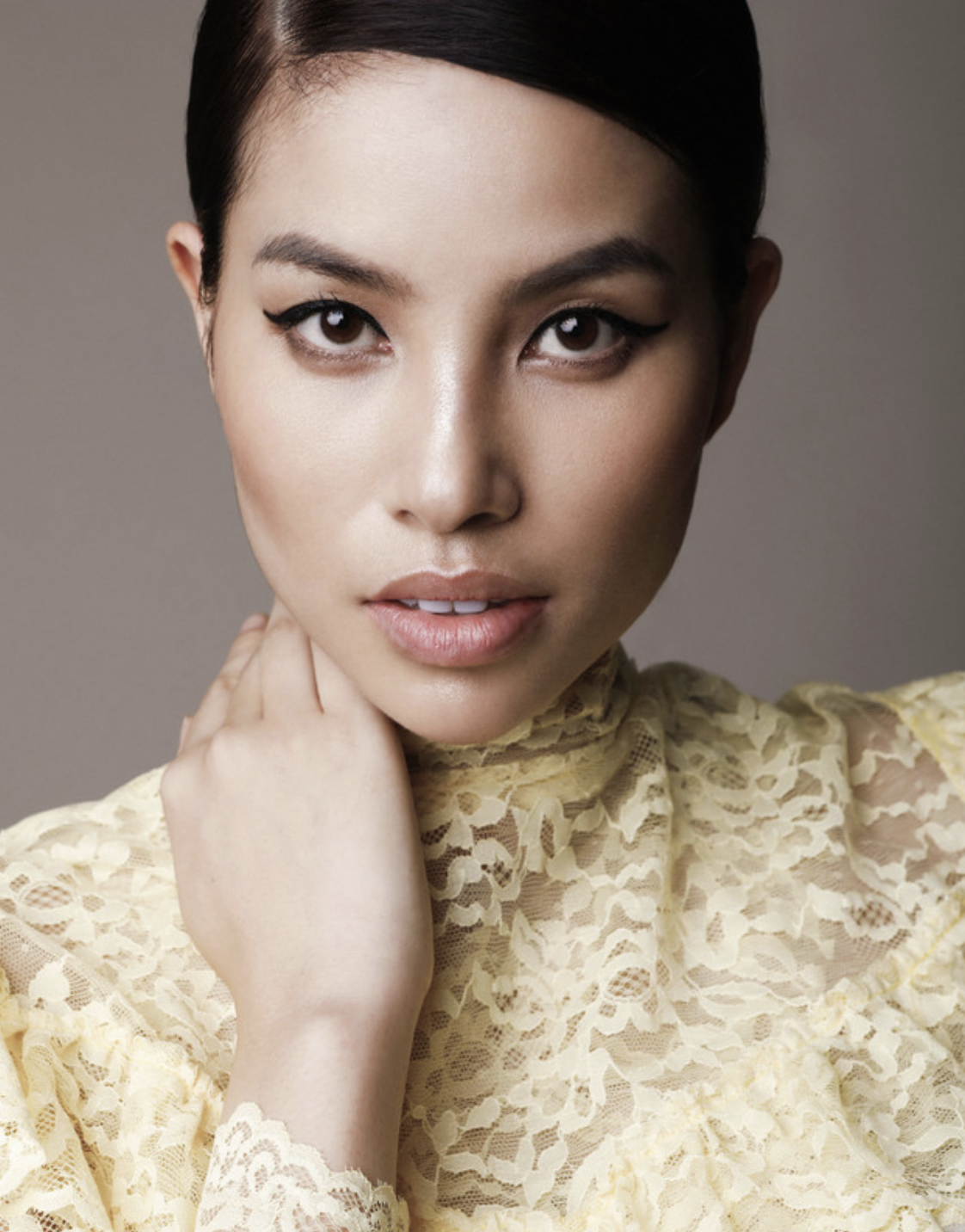PHAM HUONG BEE MODEL HAWAII 10.png