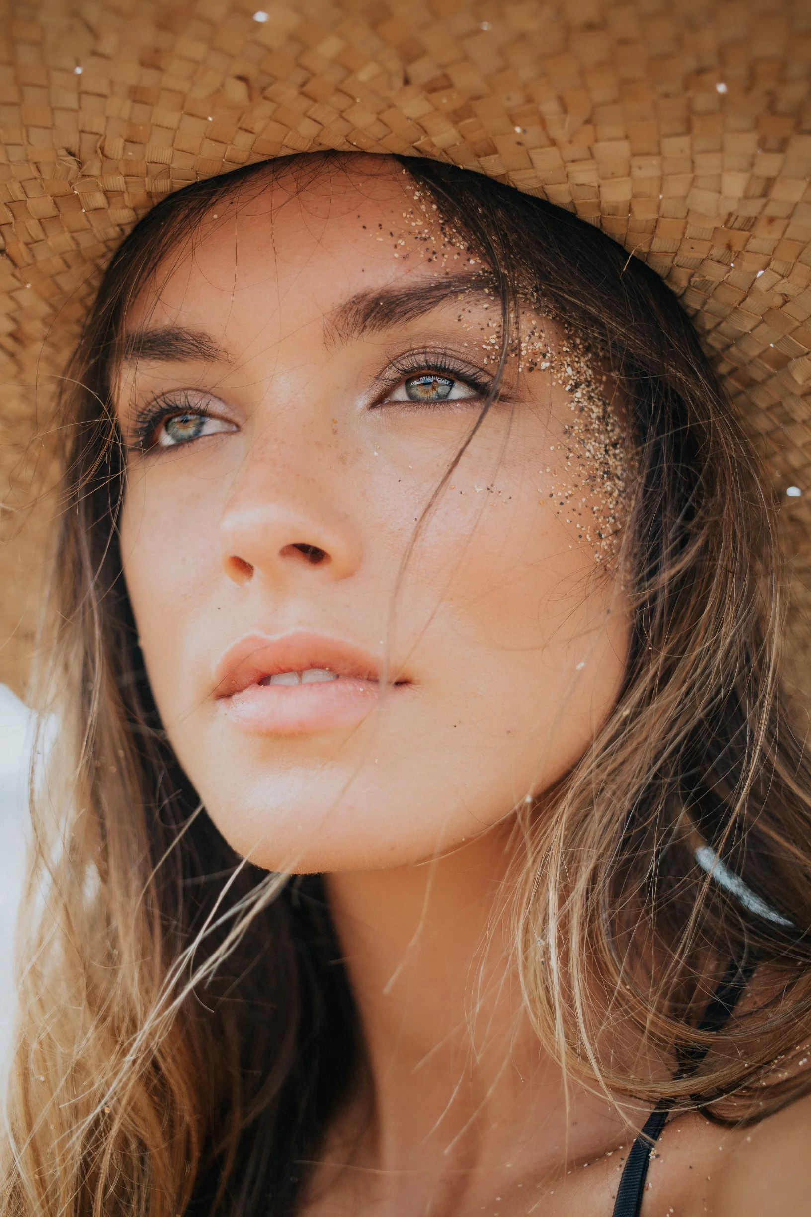CHEROKEE LUKER HAWAII MODEL 11.jpg