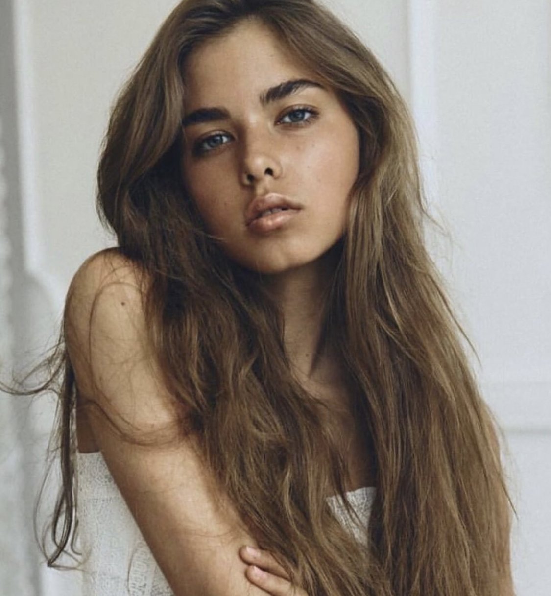 POLINA HAWAII MODEL 1.jpeg