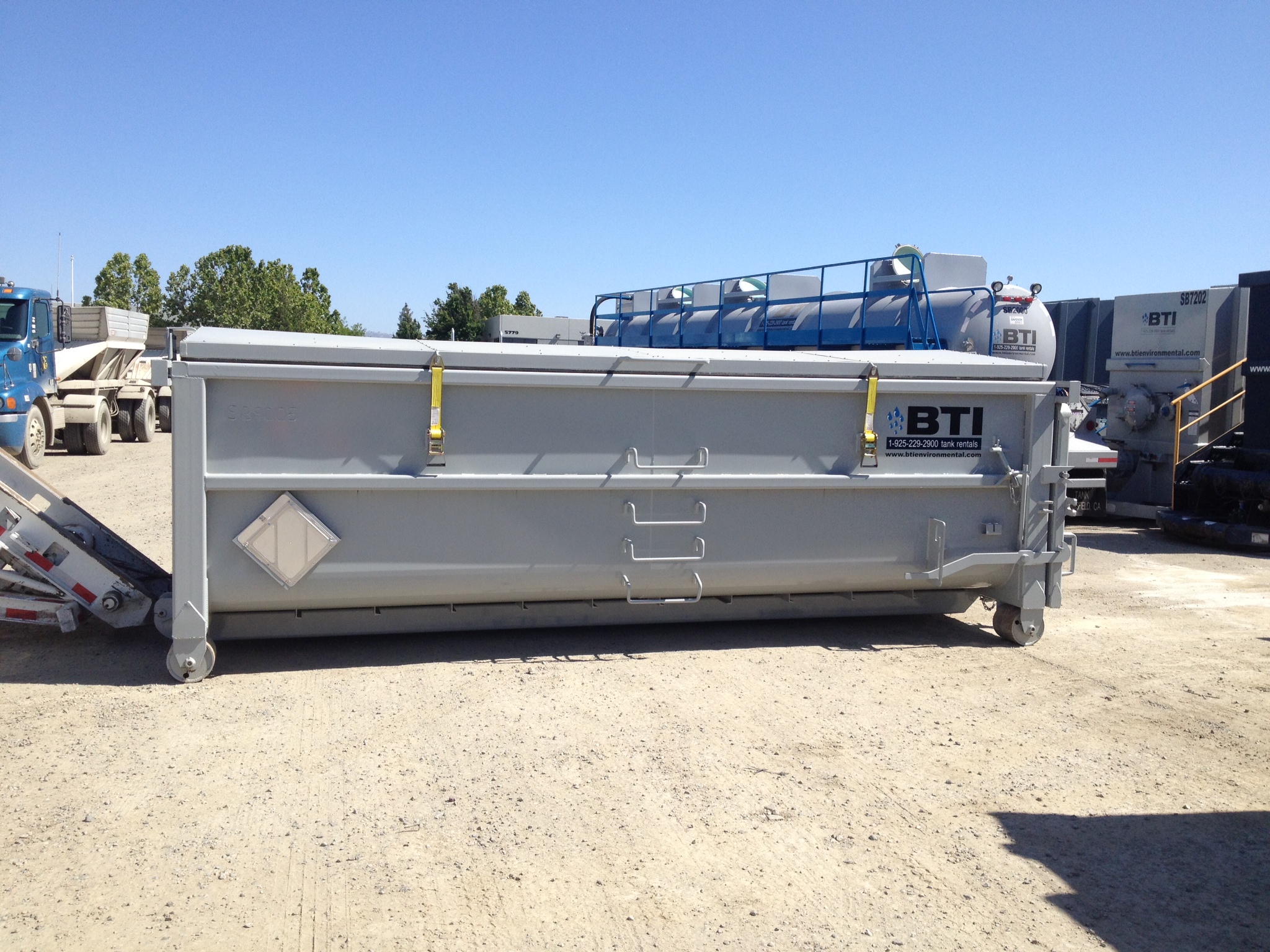 20 Yard Roll Off Bin