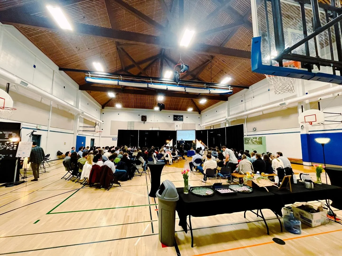 It&rsquo;s been such a blessing to see all the new faces on Sundays! We have tons of events to come to and get more plugged into community. Download the church center app for information and ways to connect! 
-
#seattle #seattlechurch#community#churc