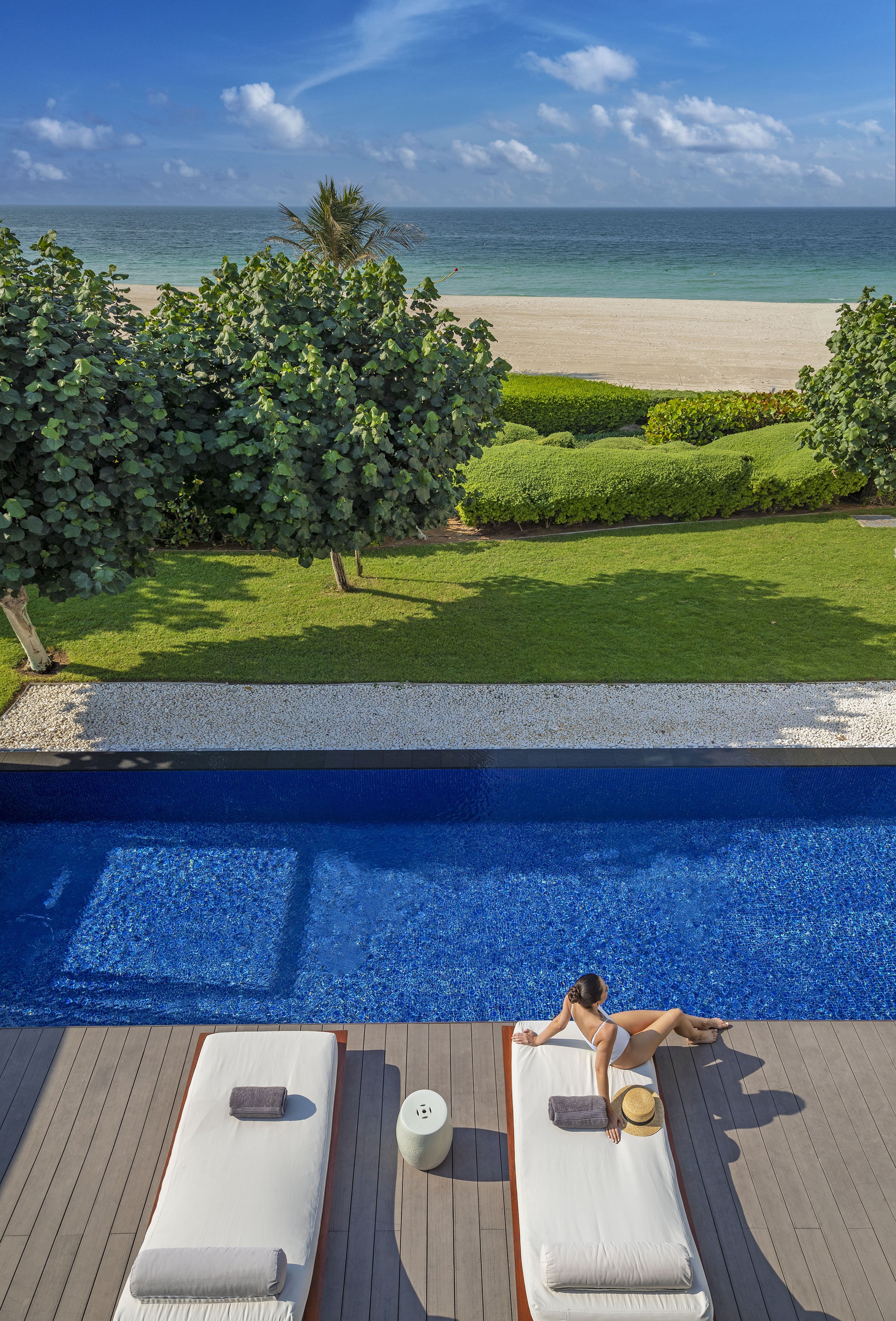 2 bedroom swimming pool1.jpg