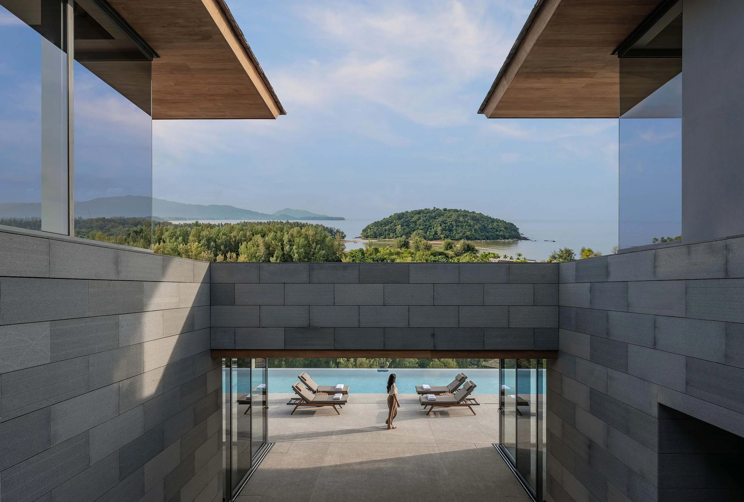 Avadina12 outdoors1.jpg