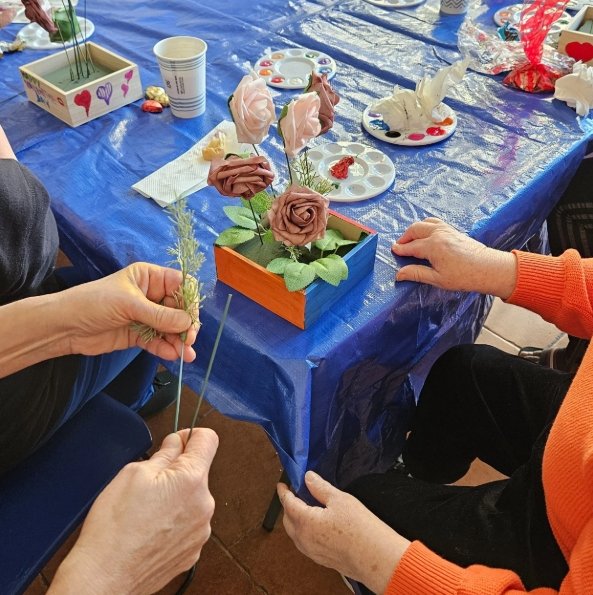 Volunteer at the NCS Residence for Flower Arrangement