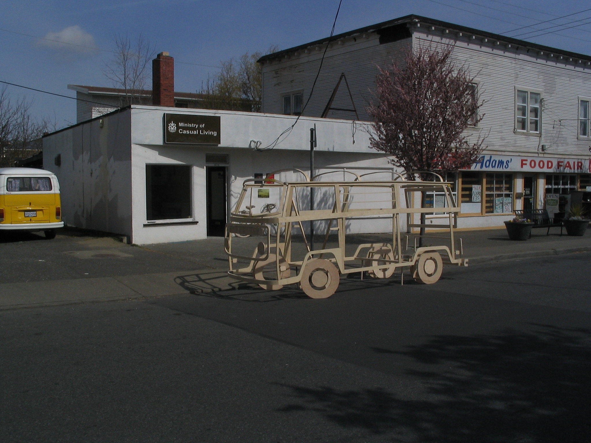 09. The Van outside The Ministry Of Casual Living2009.JPG