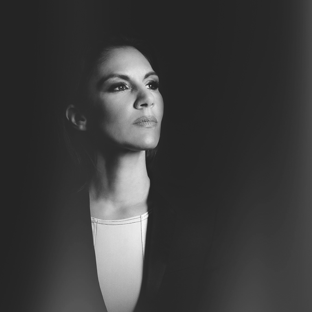 Davina-Moss.png