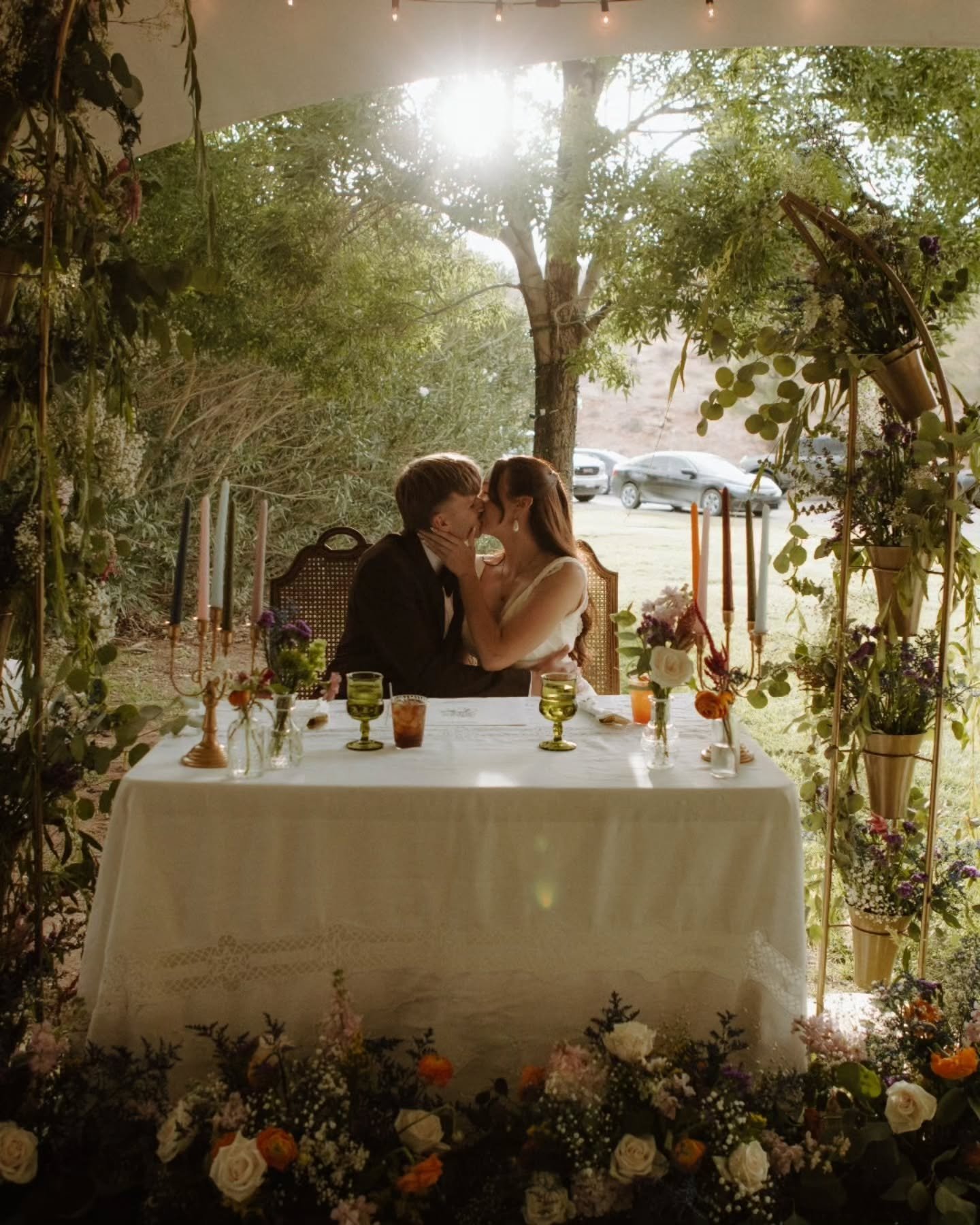 A glimpse into the most perfect day ever 🥹
.
.
.
.
.#whittneyjeanphotography #stgeorgeweddingphotographer #zionelopementphotographer #southernutahweddingphotographer #zionelopementphotography