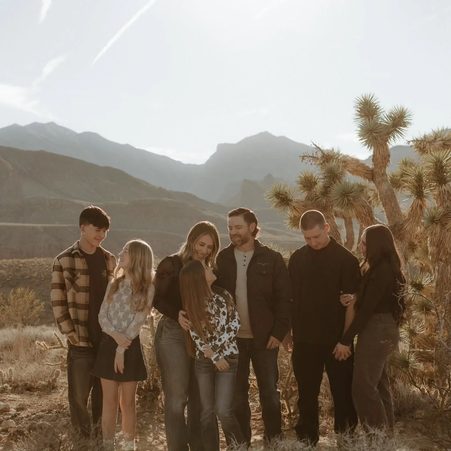The beautiful Lister Family! ⚡️✨️
Best dressed, best family in the desert! 🌵

#stgeorgeutahphotographer #lasvegasphotographer #lasvegasphotography #stgeorgeweddingphotographer
