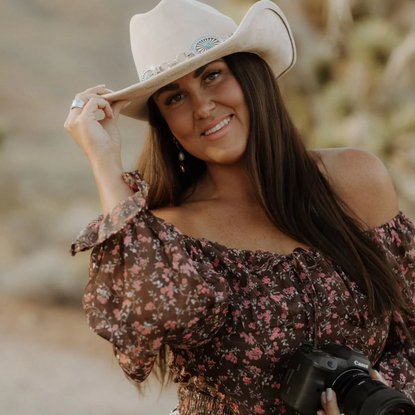 hi, I&rsquo;m Whitt&mdash; the girl behind the lens ✨
a southern utah based photographer, boy mom, and forever chasing light + real moments.

i&rsquo;m here for the in-between&hellip;
the giggles
the chaos
the tender moments
the forever kind of  love