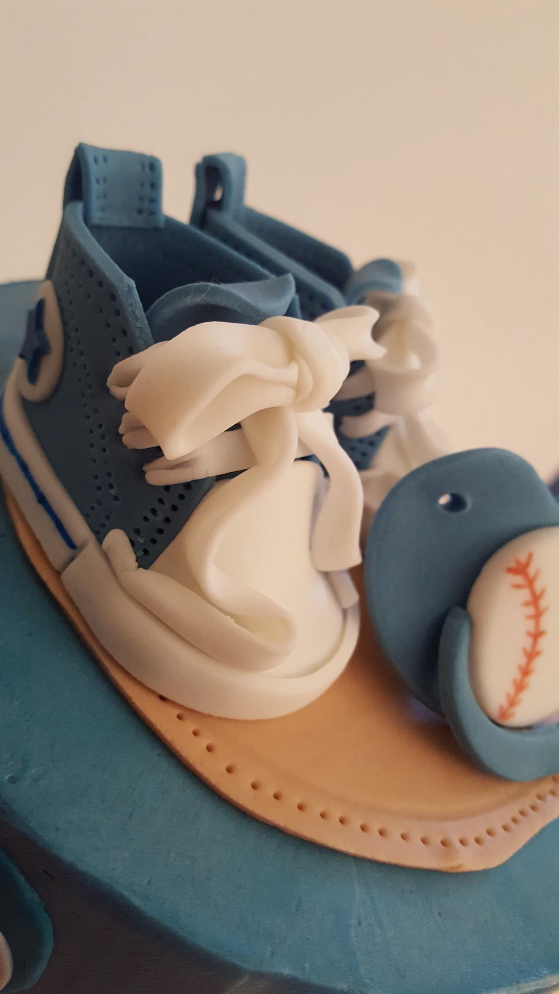 lilslugger+shoes.png
