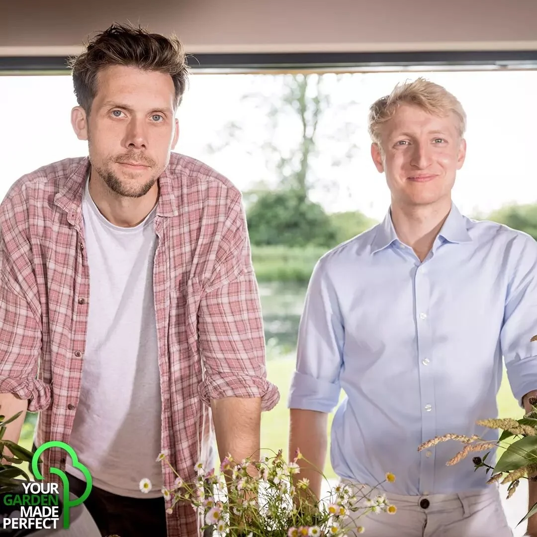 TONIGHT 21:00 BBC2!
.
Join myself and fellow newcomer @0b_nd  as we explore the healing powers of nature and what's possible for nature connection in a small, uninspiring urban plot 🌱
.
Including more adventures with @angelascanlon as well as @ths62