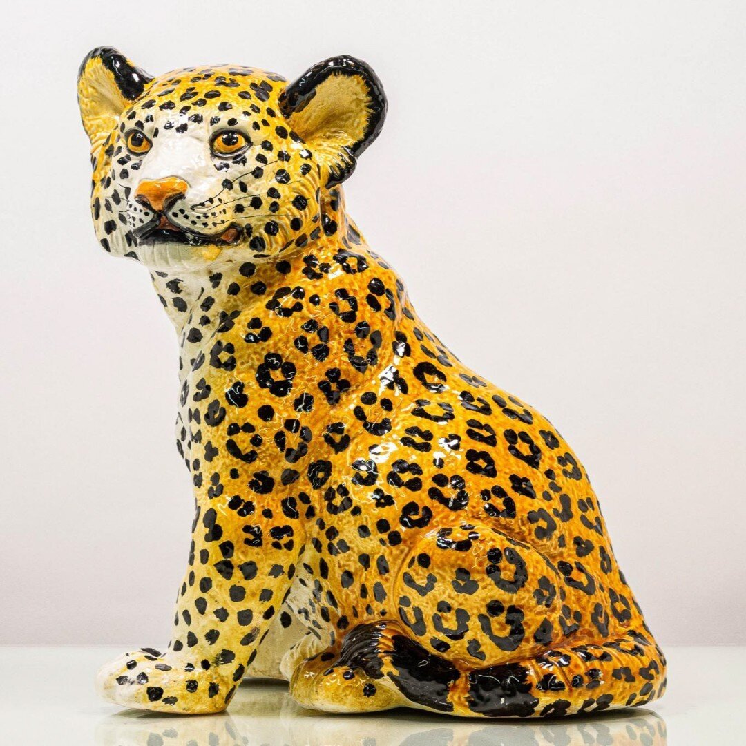 Italian-made Hand-Painted Ceramic Leopard.
This cat is looking for a good home and he could be yours in a few short days! Pre-bid now on liveauctioneers or invaluable.com. .
.
.
.
.
.
.
.
#art #design #cat #ceramic #italian #italianart #artsandcrafts