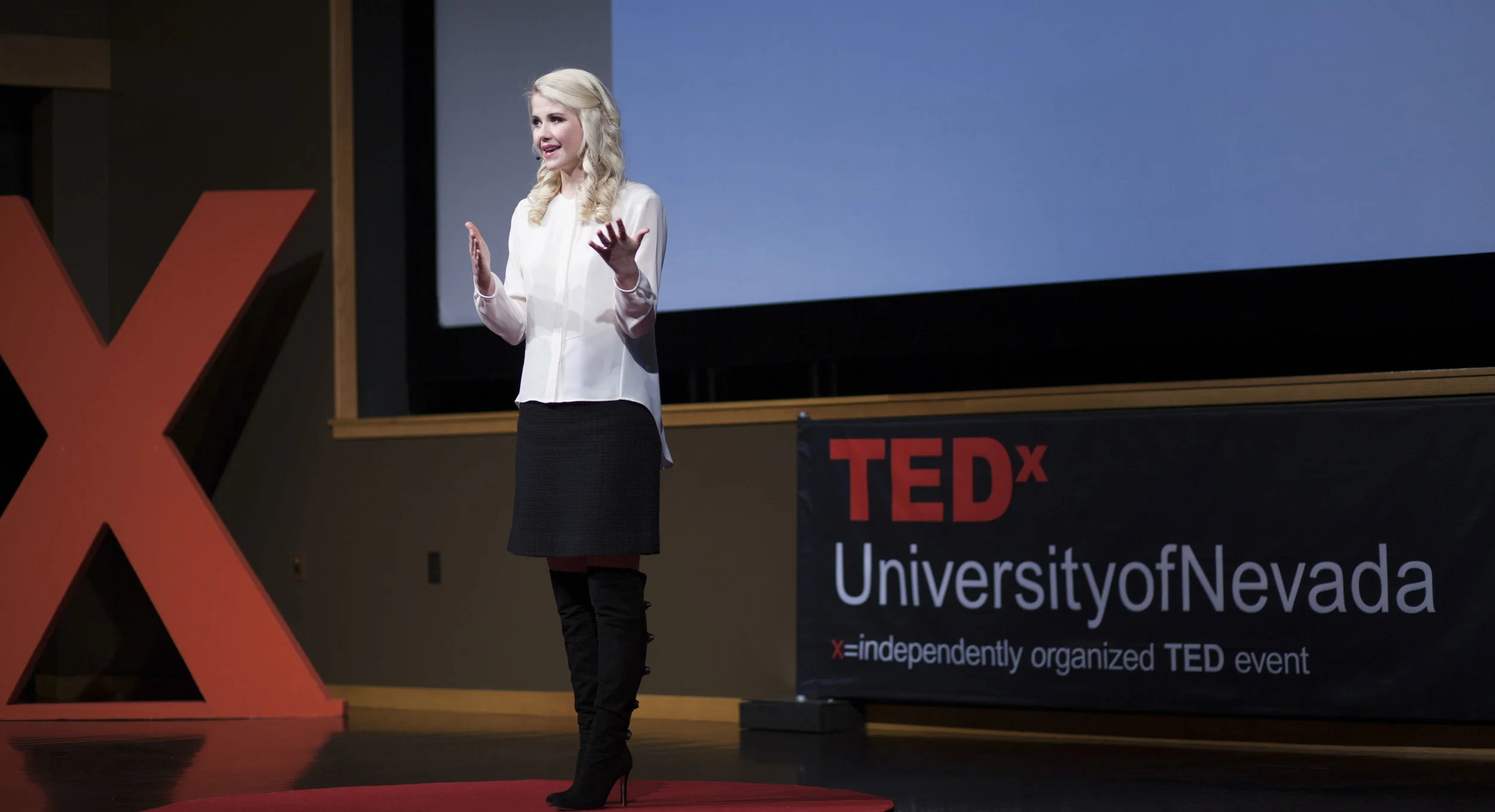Book Elizabeth — Elizabeth Smart