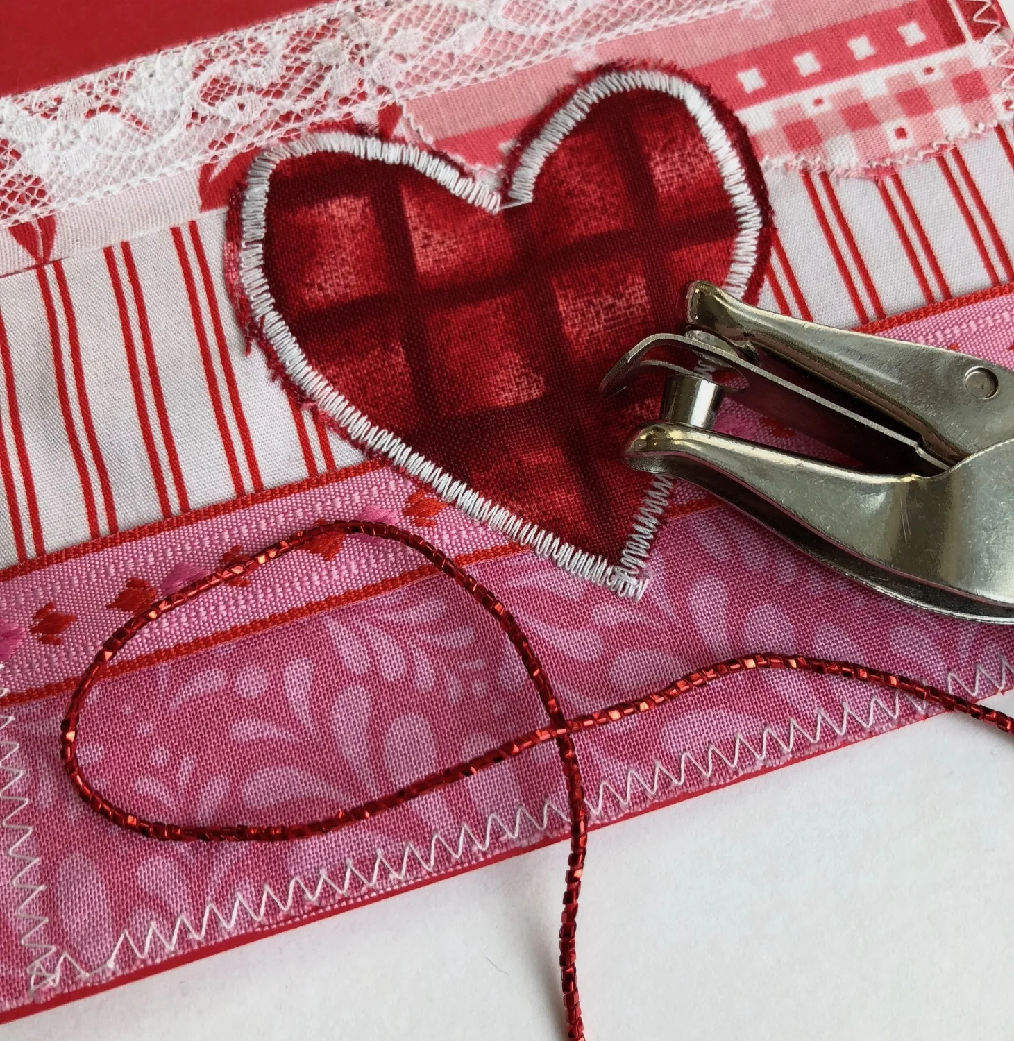 hole-punch-apply-ribbon.jpg