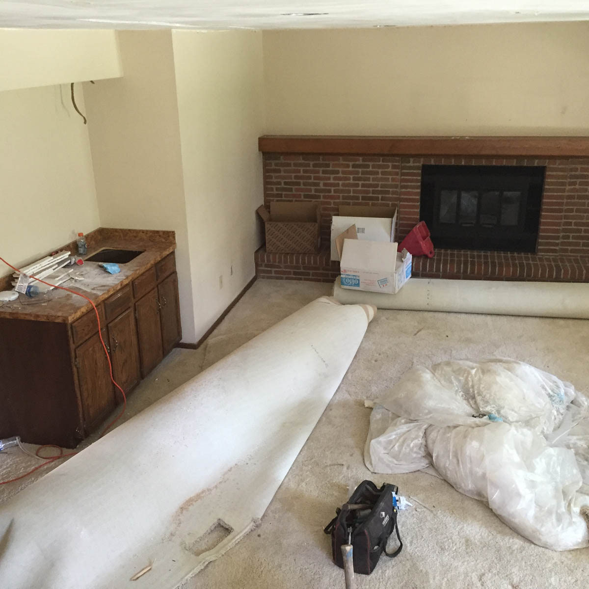family room bar before remodel