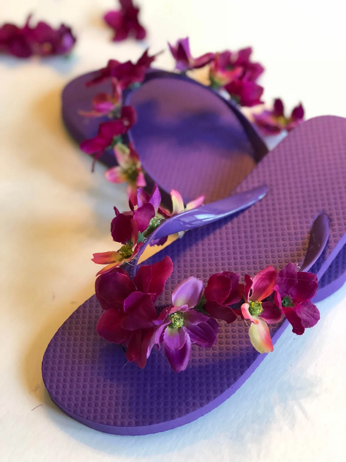 How to embellish flip flops with silk flowers