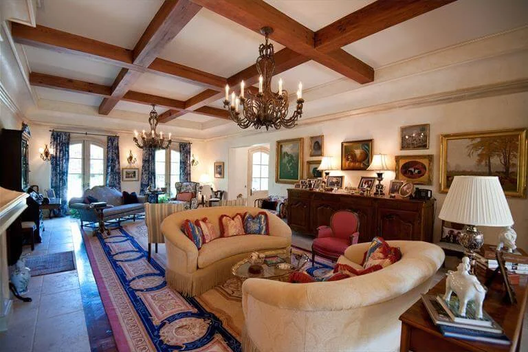 Oak Hill Interior Gallery 3.jpg