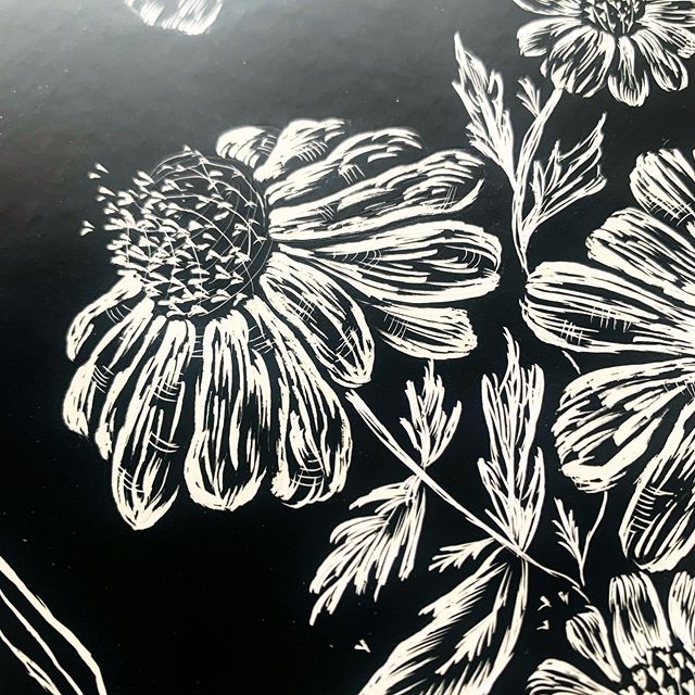 Just a few of scratchboard elements I&rsquo;m working on for my project, soon to be turned into a pattern 😌
~
~
~
~
~
~
#scratchboardart #scratchboard #scraperboard #melbourneartist #patterndesign #artistmelbourne #artproject