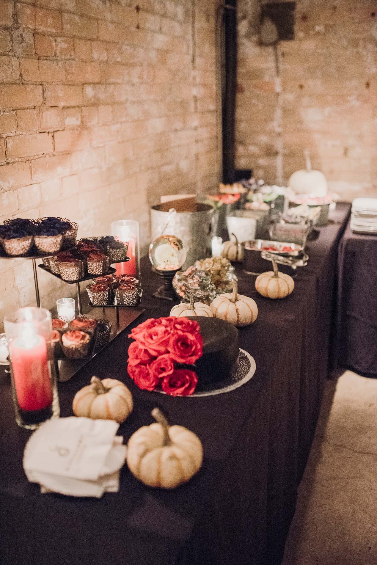 Halloween wedding sweet table photo