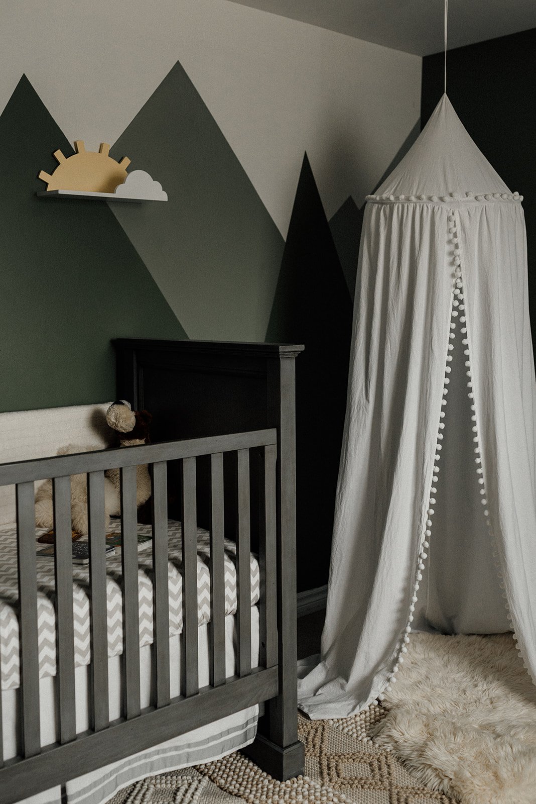 Woodland theme nursery photo inspiration