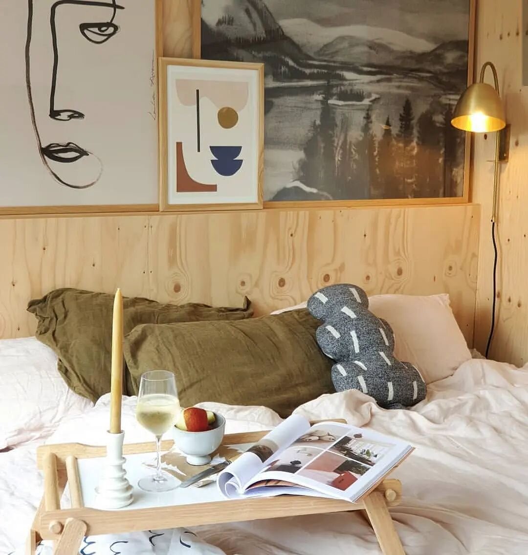 💡FLEXI NECK💡

A cosy corner in @aliceinscandiland bedroom 🥰 our Flexi neck wall lights are a perfect option for besides and reading corners. Available as plugins or hardwired, so you don't HAVE to get the electricians or or replaster your wall 🙌
