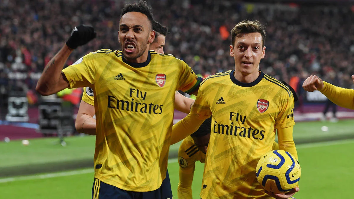 arsenal-pierre-emerick-aubameyang-mesut-ozil.jpg