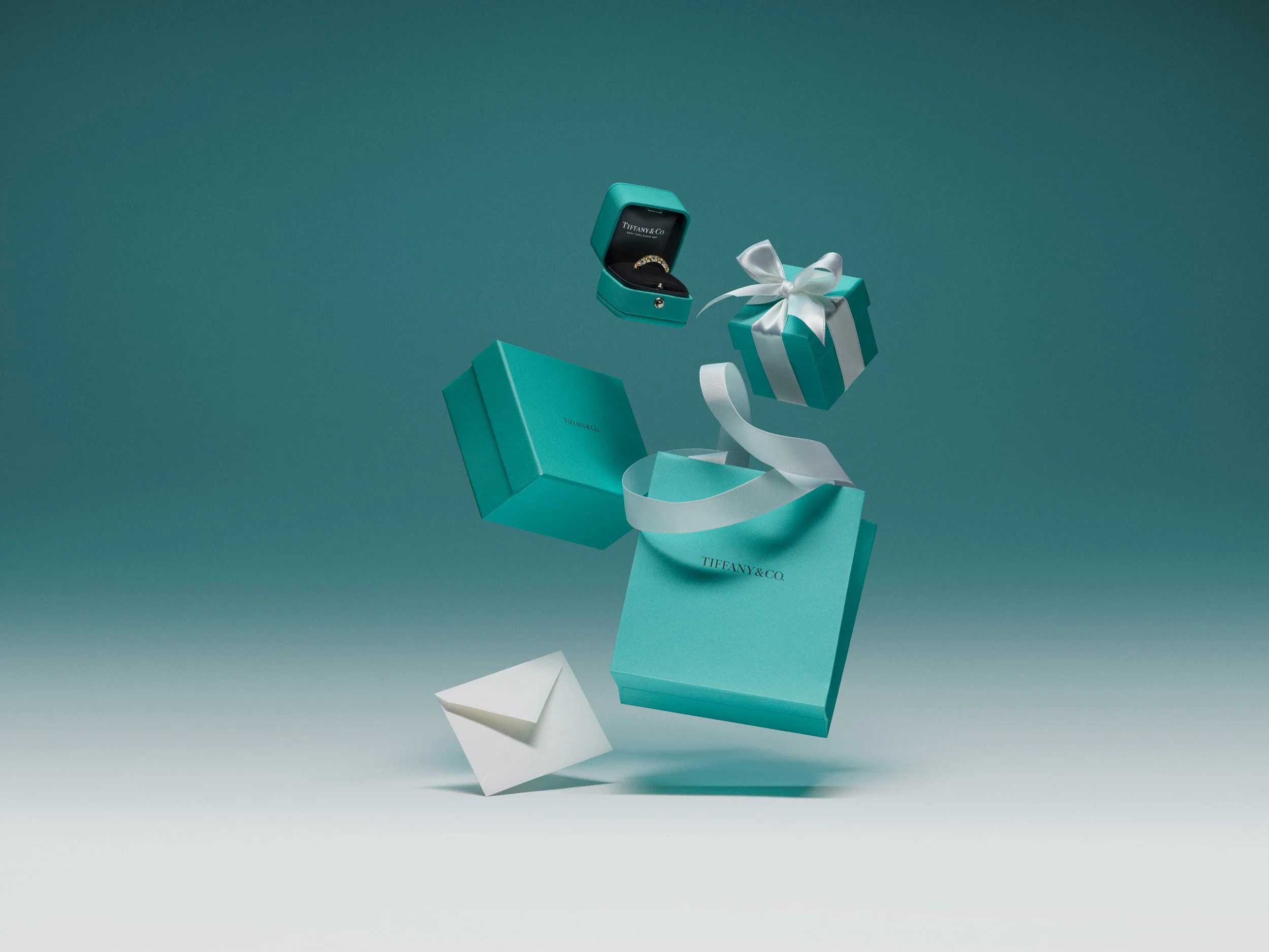 Tiffany Blue Box_01_RGB.jpg