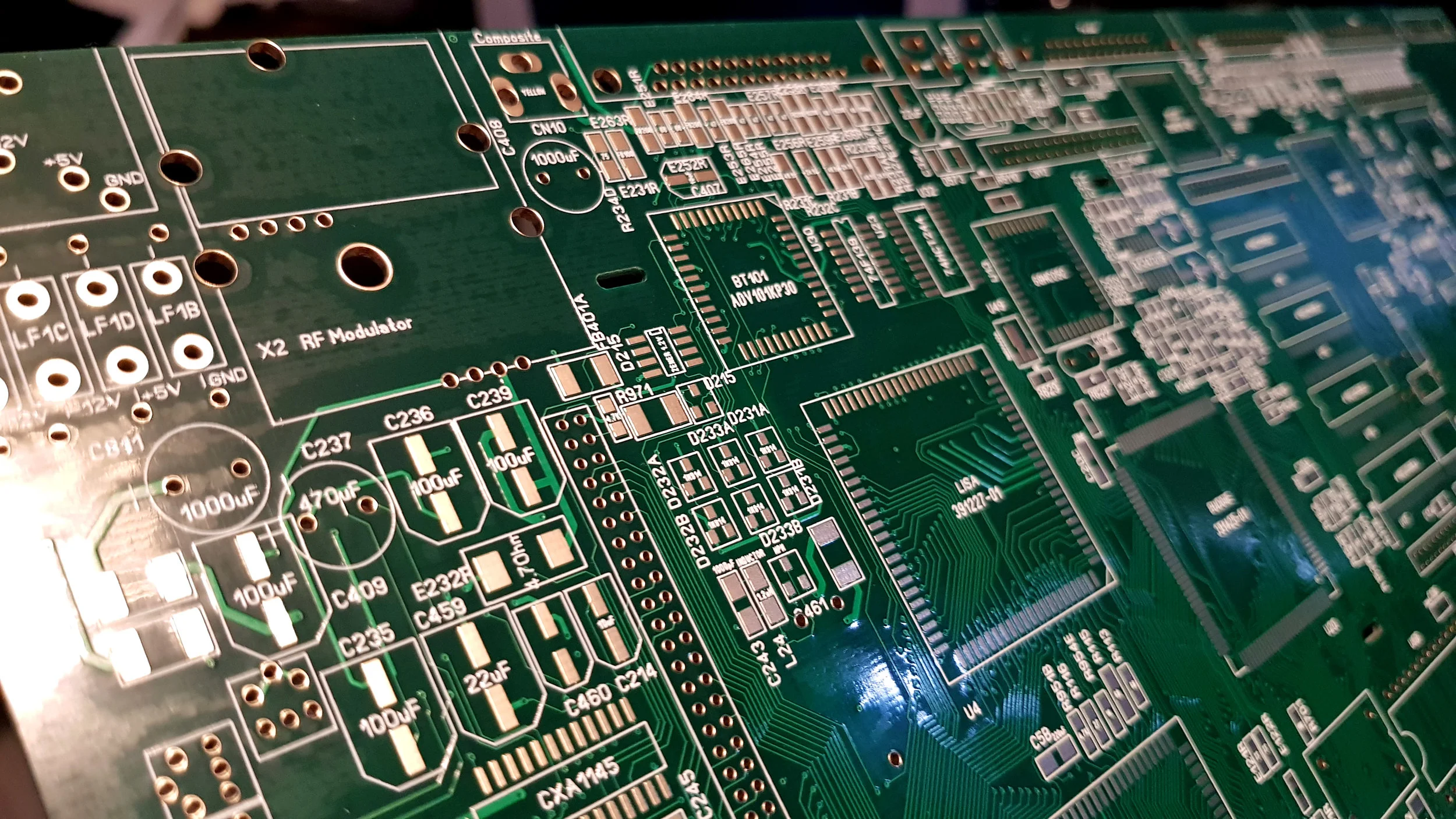 RB_1D4_Mobo_3_4.jpg