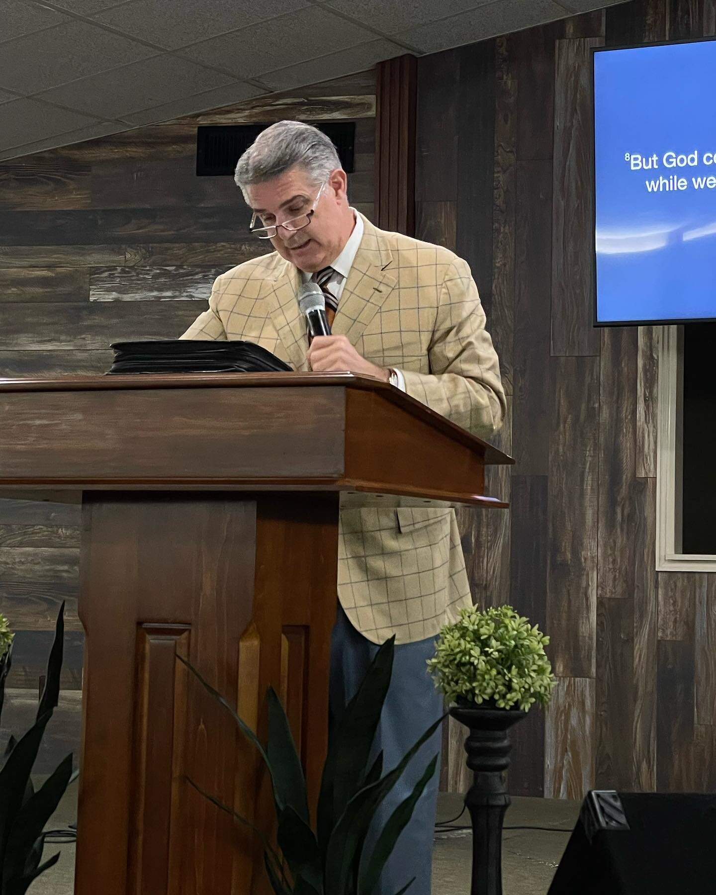 It&rsquo;s always a great time when Evangelist Greg Godwin is with us. He delivered a powerful message. 

We love midweek!