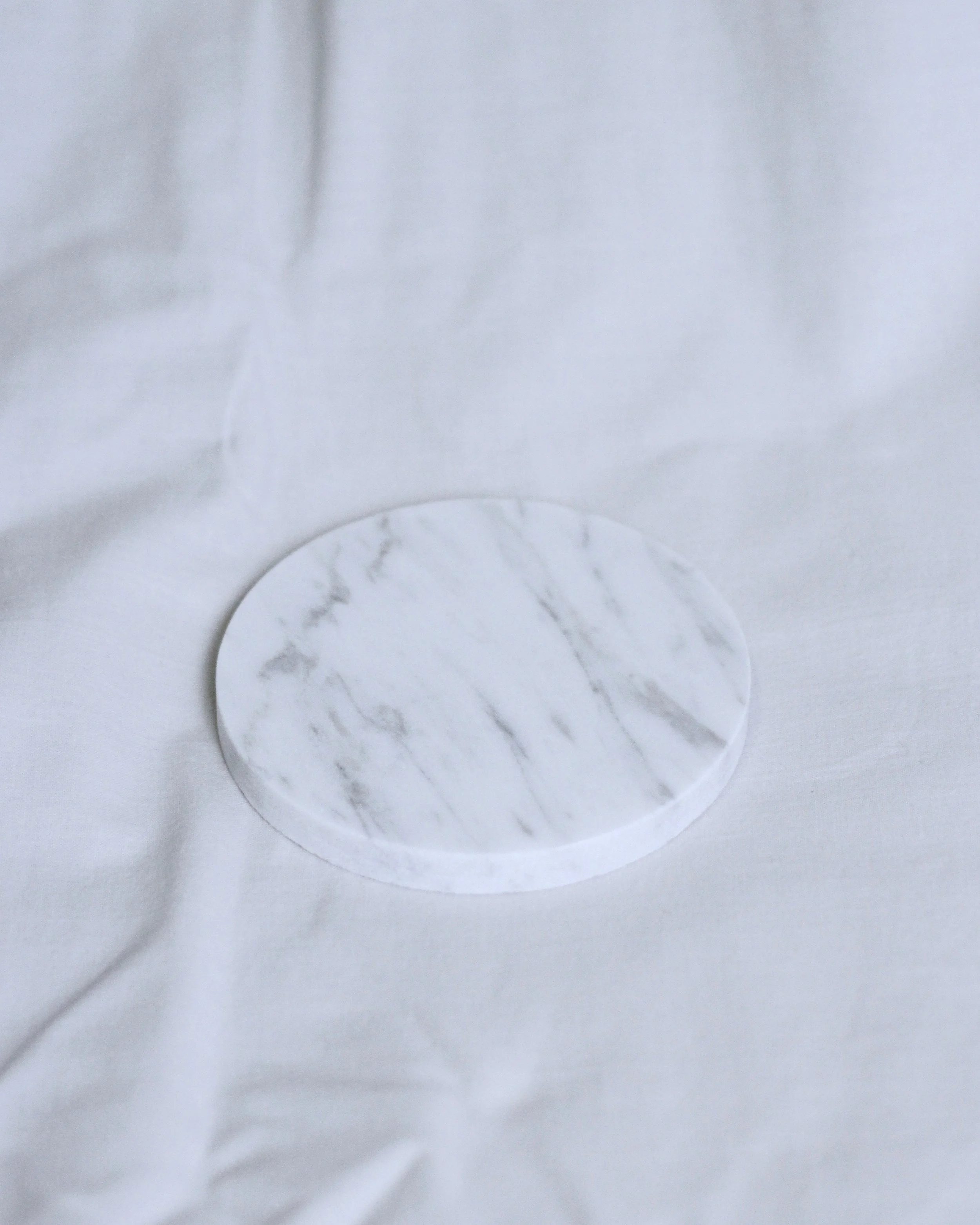 Marble Piece Round - White 2.jpg