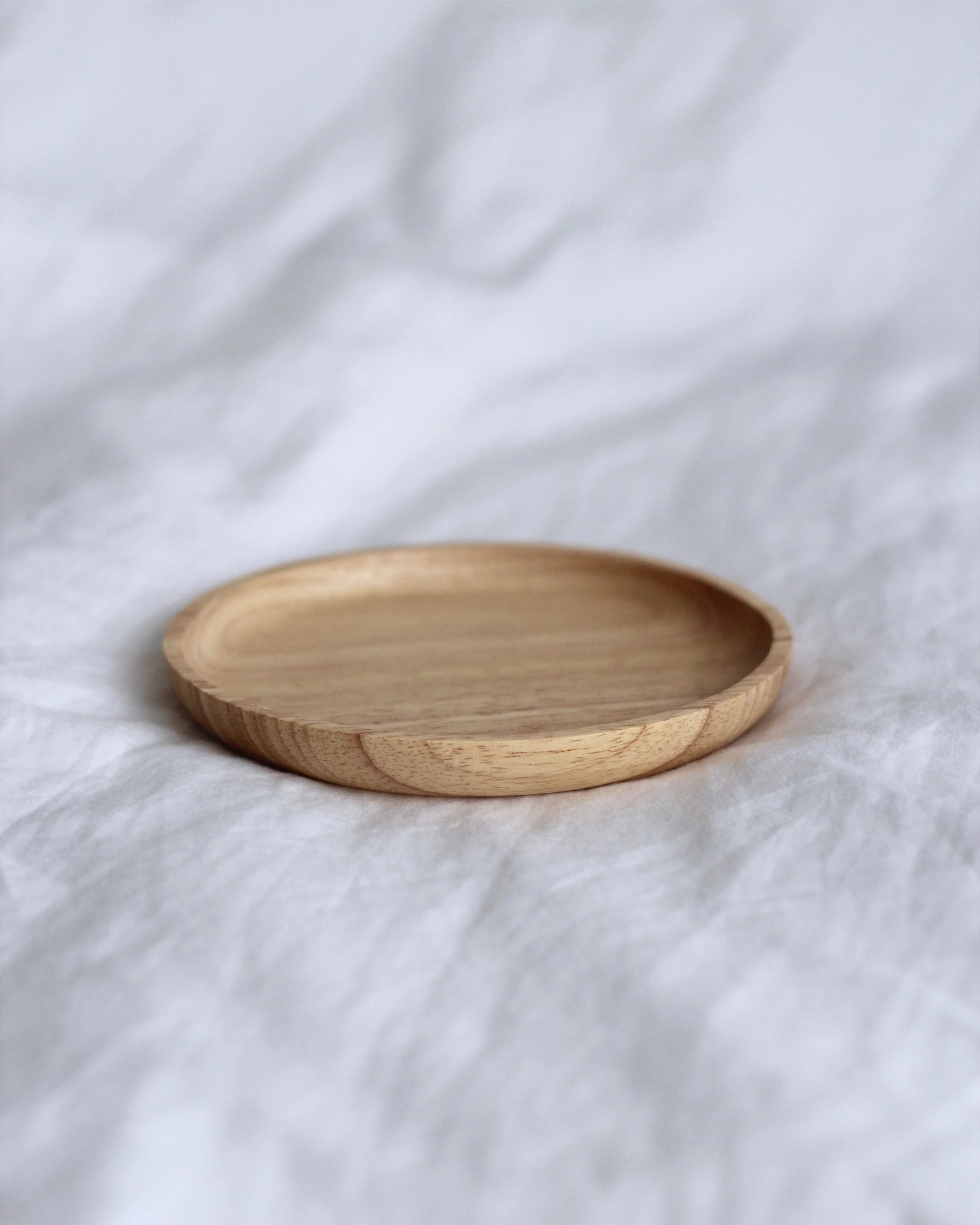 Circle Wooden Tray 4.jpg