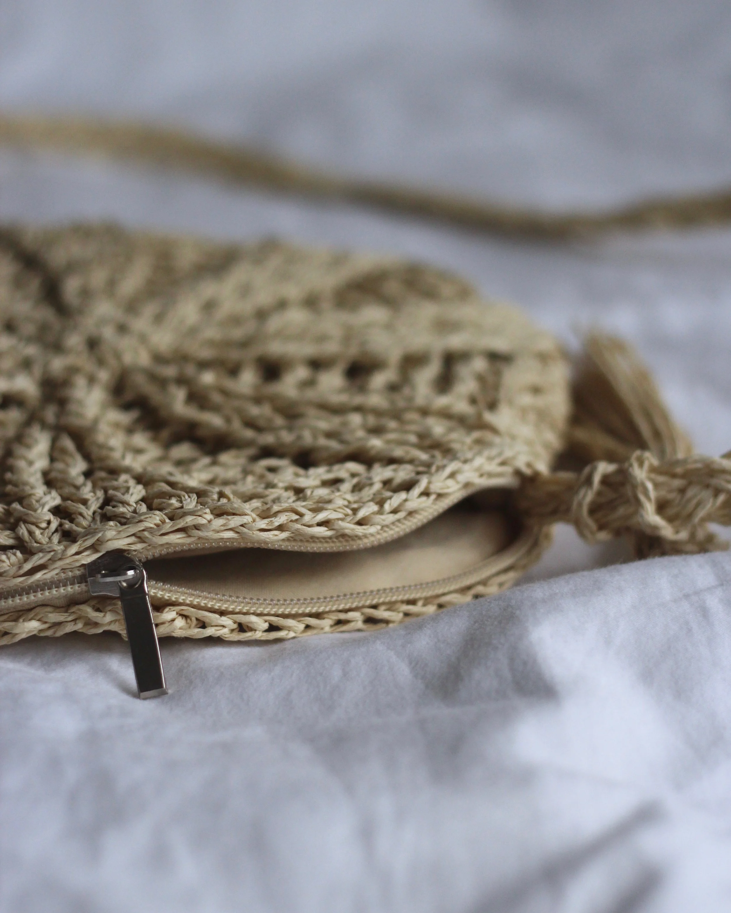 Straw Weaved Circle Bag 3.jpg