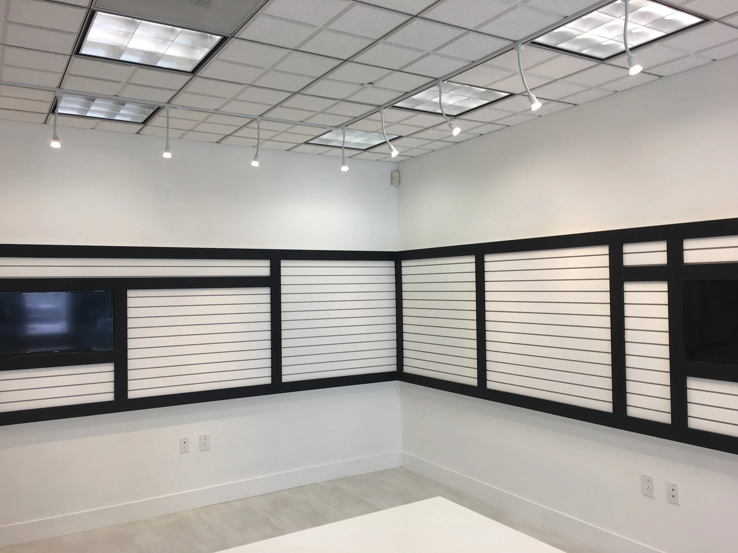 Madame Madeline-Showroom