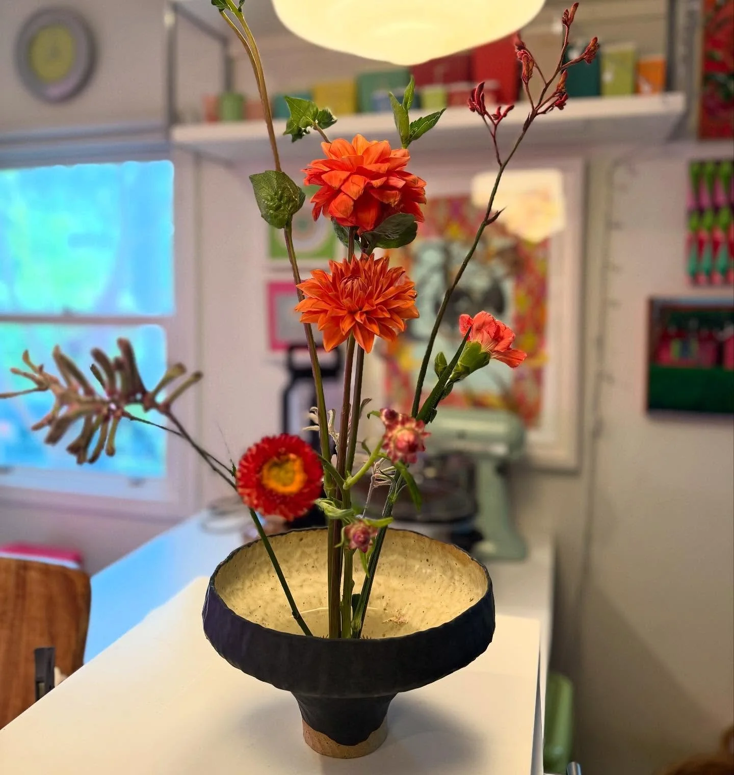 I made an Ikebana arrangement (skills learn at my class with @kinsebana in Kyoto) in my new Jacky Lo pot (acquired @craft_design_canberra Open Studios  program @canberrapotters ) with my second anniversary flowers from @tonydsteel. Feeling chuffed! ?