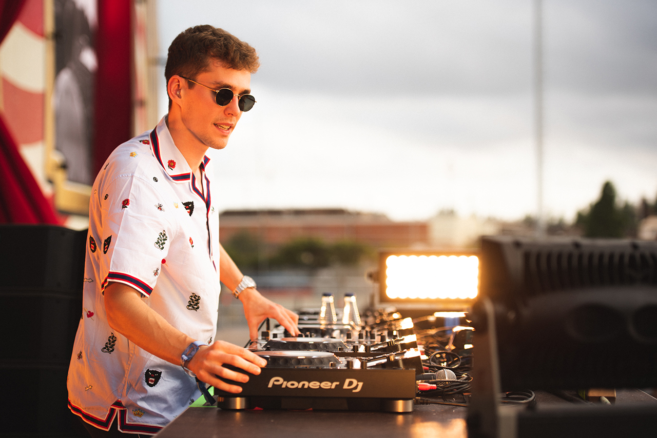 UNITE-with-tomorrowland-barcelona-lost-frequencies-5.jpg