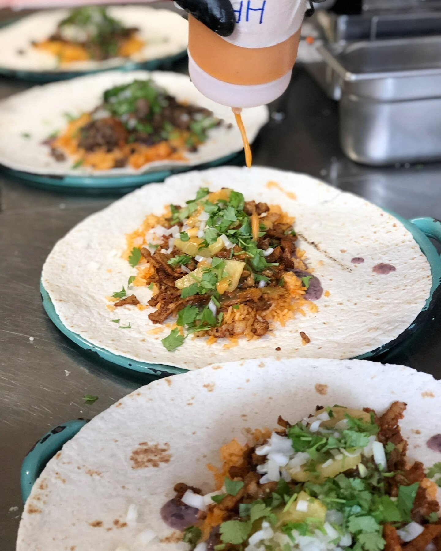 Savor the goodness of our favorite, Burrito Al Pastor, with extra cheese and habanero pi&ntilde;a salsa! And here's a special offer: 2 Sol beers for just 50kr. Enjoy the flavors! 🌯🧀🌶️🍺 

#CopenhagenEats #MexicanInCopenhagen #BurritoLove #Copenhag