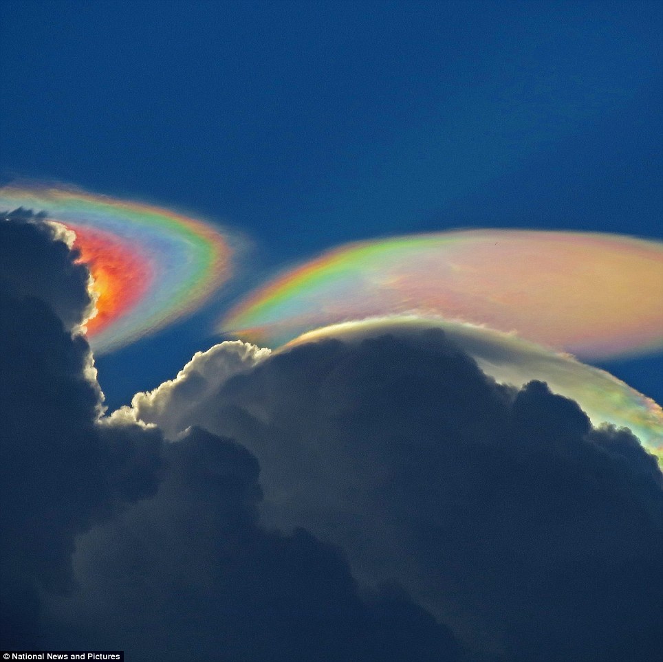 Fire rainbow cloud', Florida.