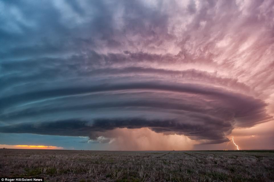  This astonishing collection of photos shows the awe encompassing power and fury of supercell storms, which can rip through the landscape like an atom bomb. Pictured above, a supercell near Stafford, Kansas.  source: https://i.dailymail.co.uk/i/pix/2