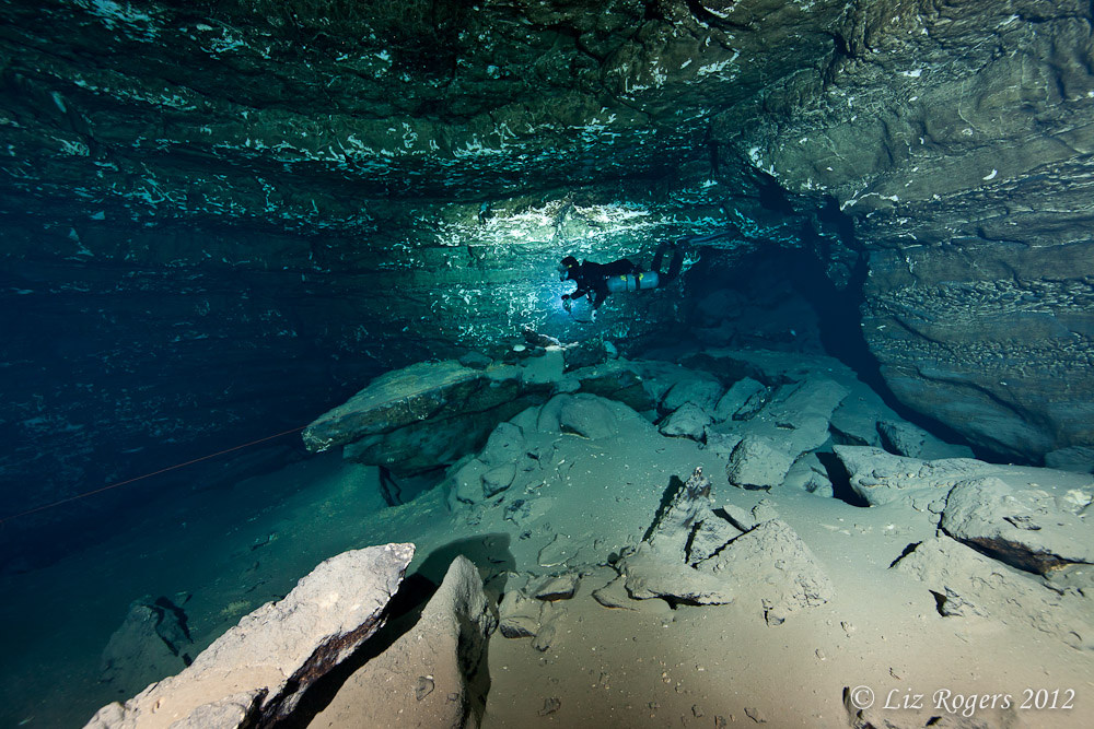  The secondary room at the back of Nettlebed Cave.    source: flickr  