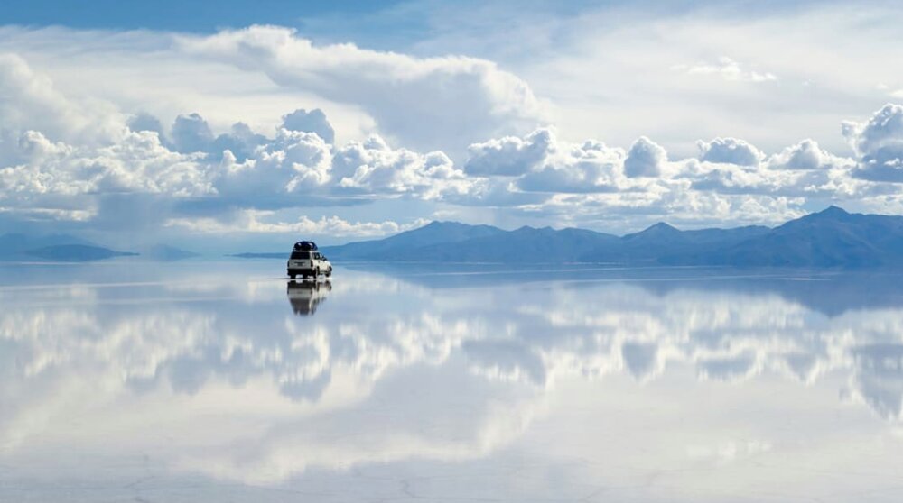 Salar de Uyuñi, Bolivia.jpg