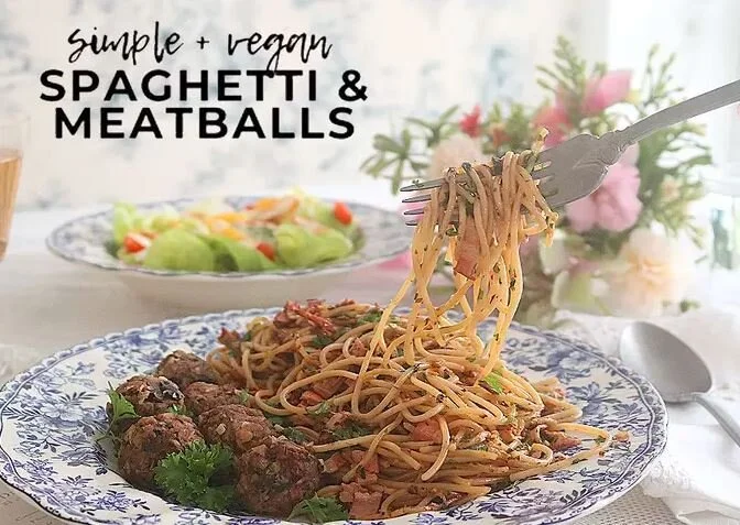 素培根炒意大利面配合桃茄子肉丸