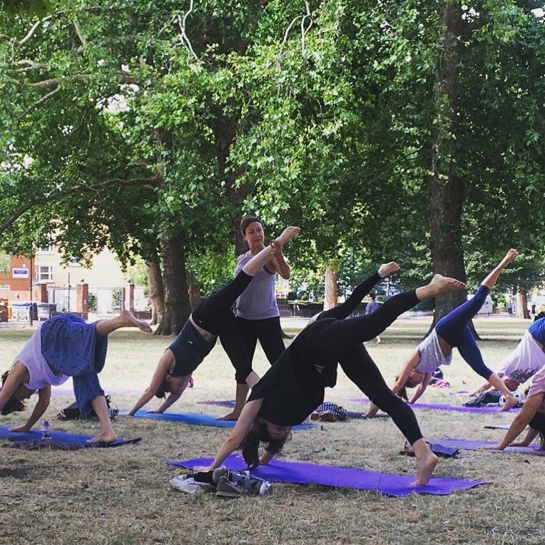 Happy 😃 to announce that small group classes up to 5 people can be arranged in private 🪴 gardens with friends &amp; family or in parks from the 29th of March ! Booking availability depending on the weather ✨☀️🌞to be arranged weekly .
🧘🏼&zwj;♀️🧘