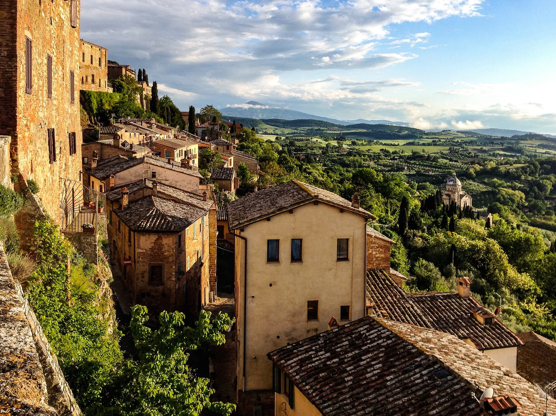 montepulciano-1639451_1920.jpg