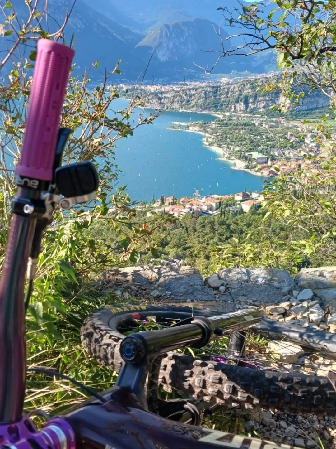 Start of our Lake to Lake trip yesterday!

This trip is the definition of technical descending, featuring exposed, rocky trails. It took Ben Jones and his team weeks of exploring to find the right routes for this trip - totally worth the effort! Ride
