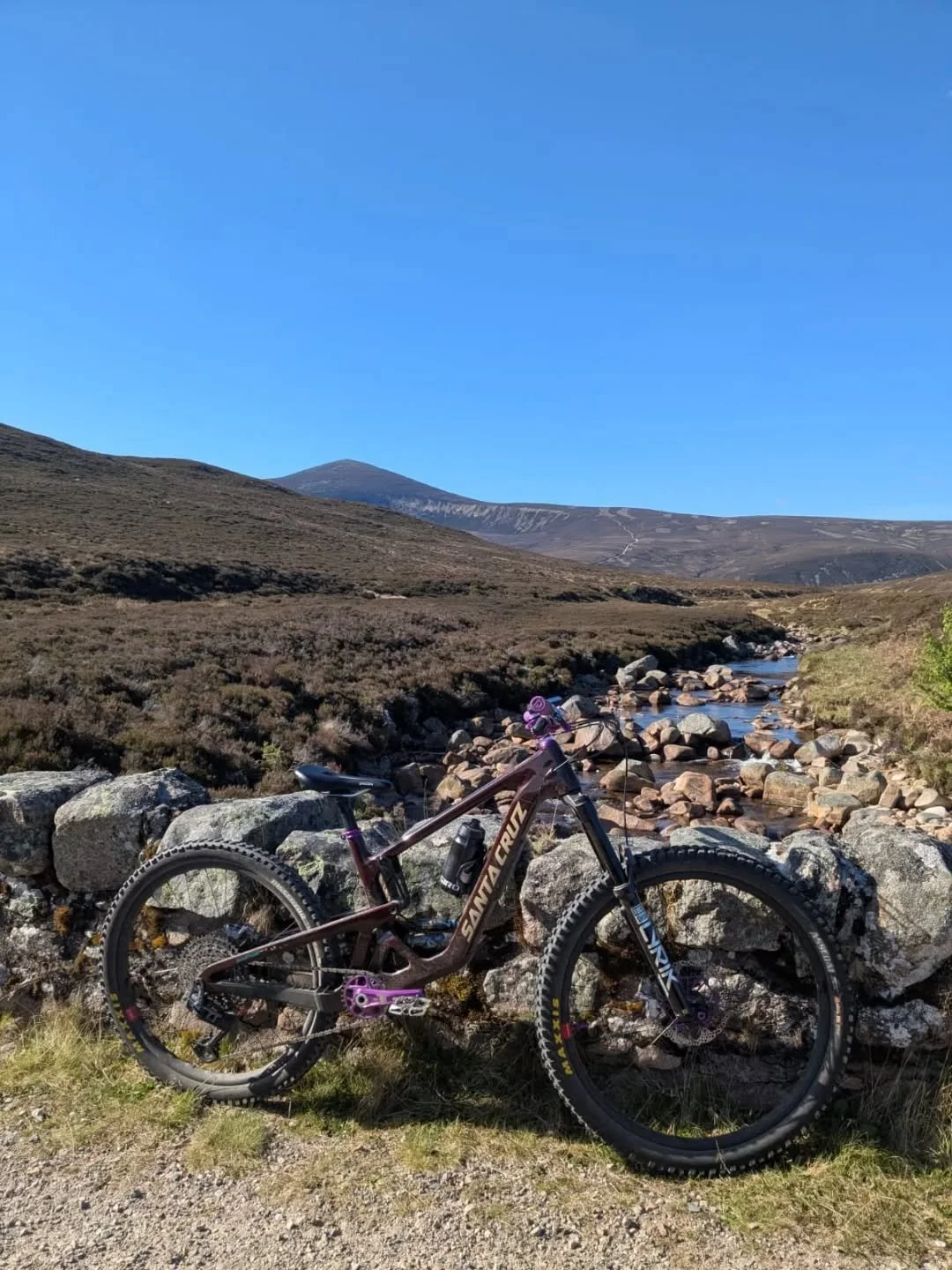 What bike do we recommend for our tours? 🚵&zwj;♂️

For the best experience on our trips, we suggest riding an enduro or all-mountain bike. A modern setup with 150mm+ travel (27.5&rdquo;, 29&rdquo;, or a mullet) is ideal - something slack enough to r